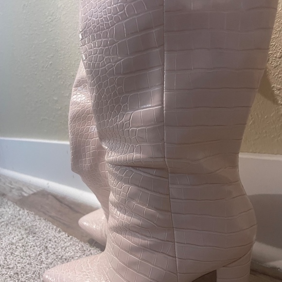 Fall boots - Picture 5 of 5